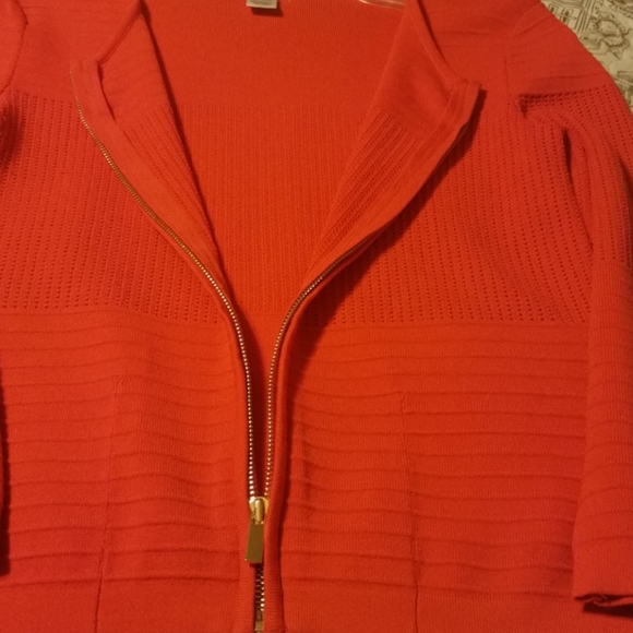 Cache Red Sweater - Picture 7 of 8